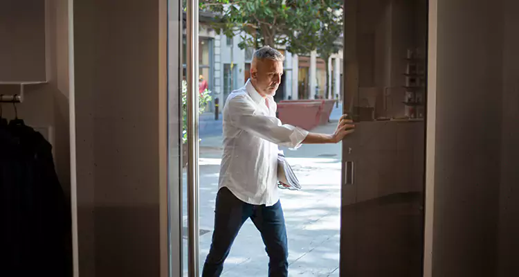 Reliable Pella Patio Door Repair Services for Opening Issues in Pinecrest, FL