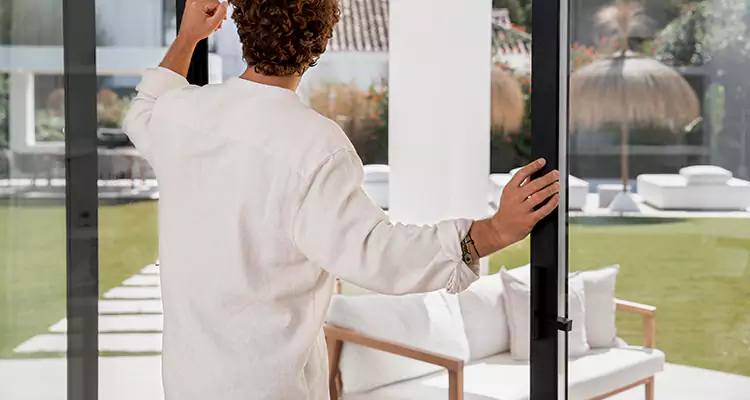 Fix Backyard Sliding Door Hard To Operate in Pinecrest, FL